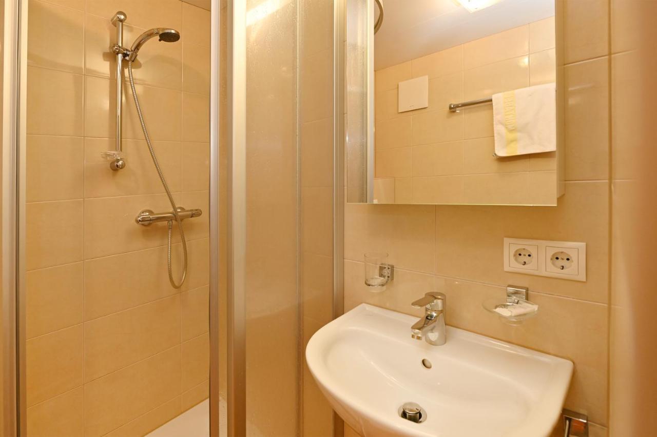 שרונס Hotel Montabella מראה חיצוני תמונה