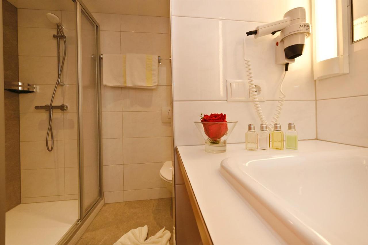 שרונס Hotel Montabella מראה חיצוני תמונה